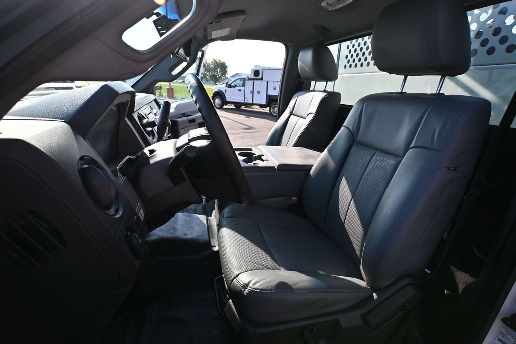 Used 2015 Ford F550 Luxury RWD image 27
