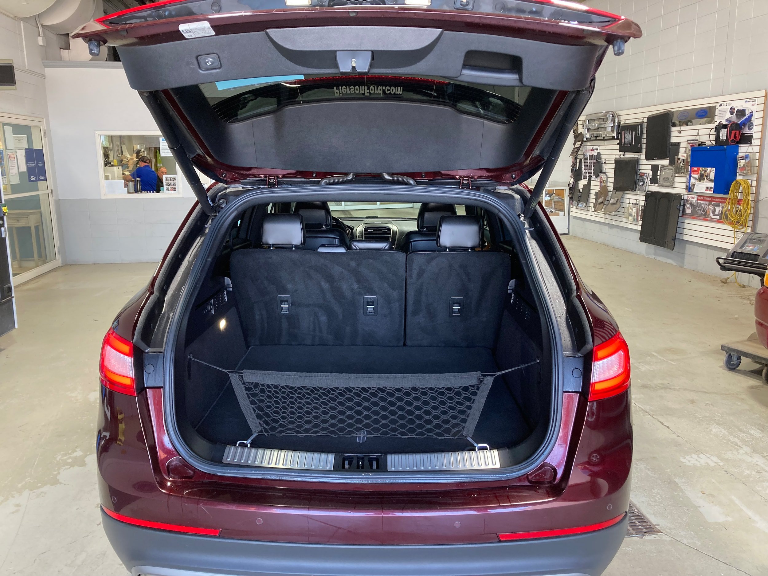 Used 2017 Lincoln MKX Select w/ Select Plus Package AWD/4WD image 18