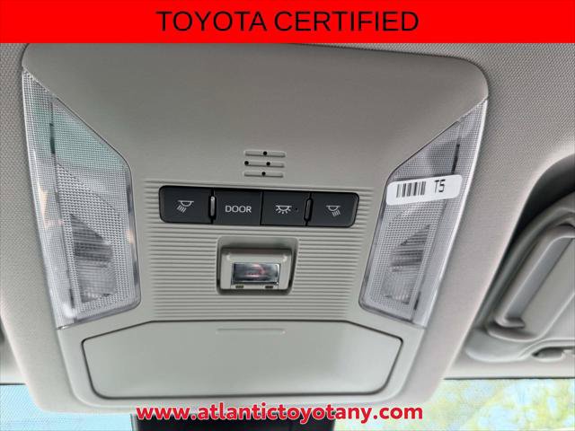 Certified 2025 Toyota RAV4 XLE AWD/4WD image 32