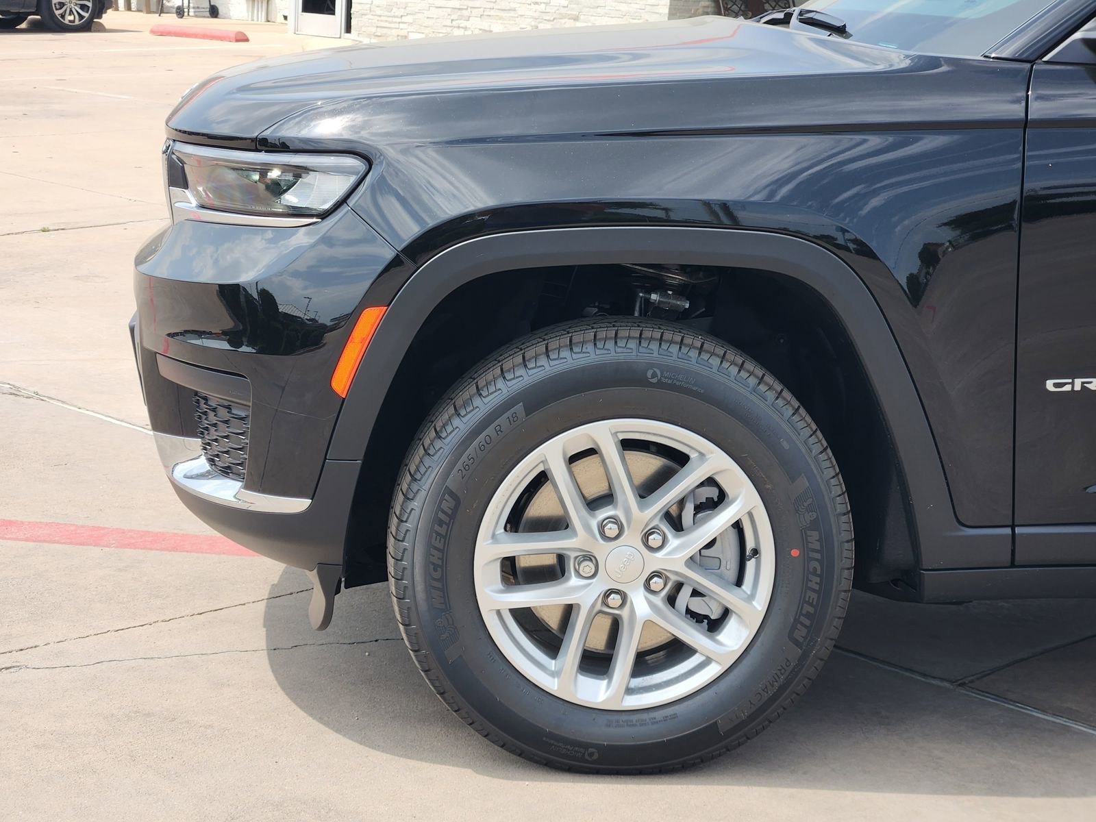 New 2026 Jeep Grand Cherokee L Laredo RWD image 11