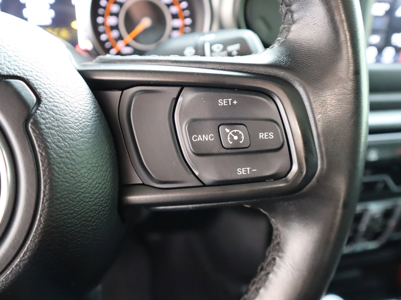 Used 2021 Jeep Gladiator Sport image 32