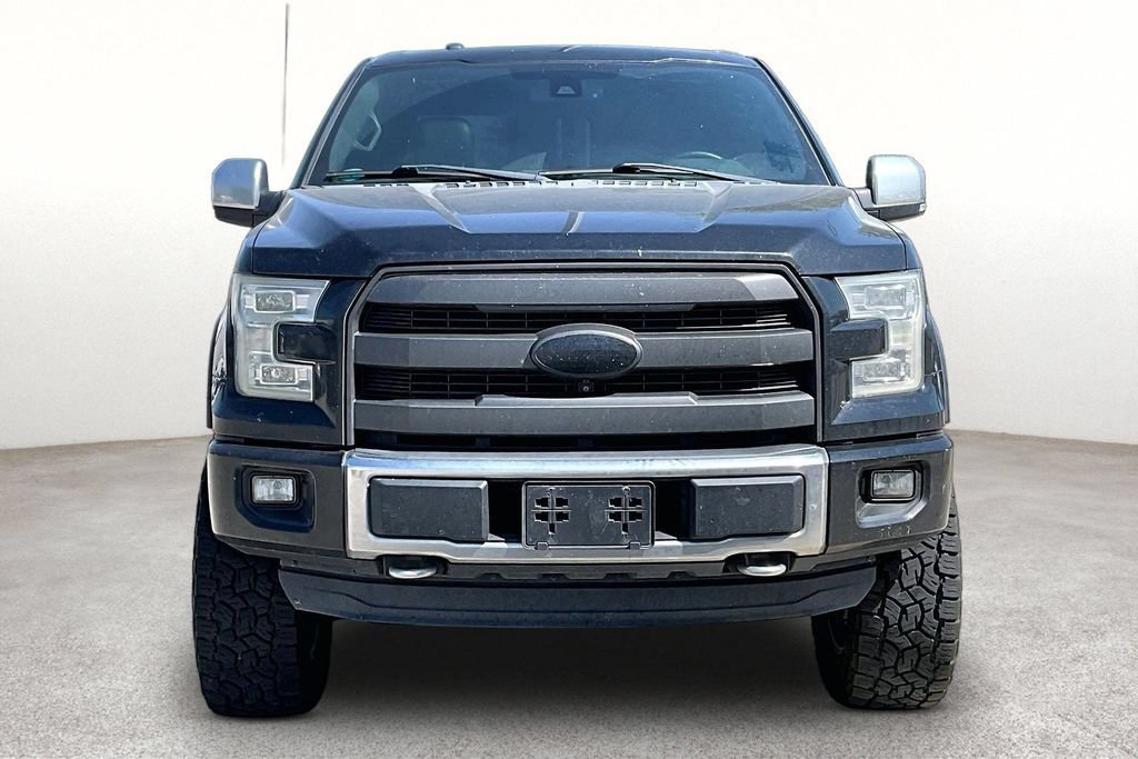 Used 2015 Ford F150 Platinum w/ Equipment Group 701A Luxury AWD/4WD image 3