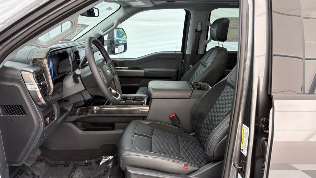 New 2026 Ford F250 Lariat w/ Black Appearance Package AWD/4WD image 12