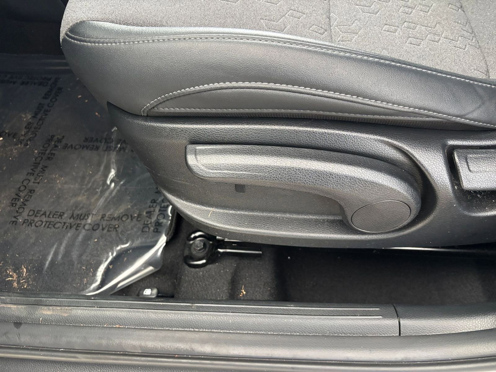 Used 2025 Kia Seltos S image 23