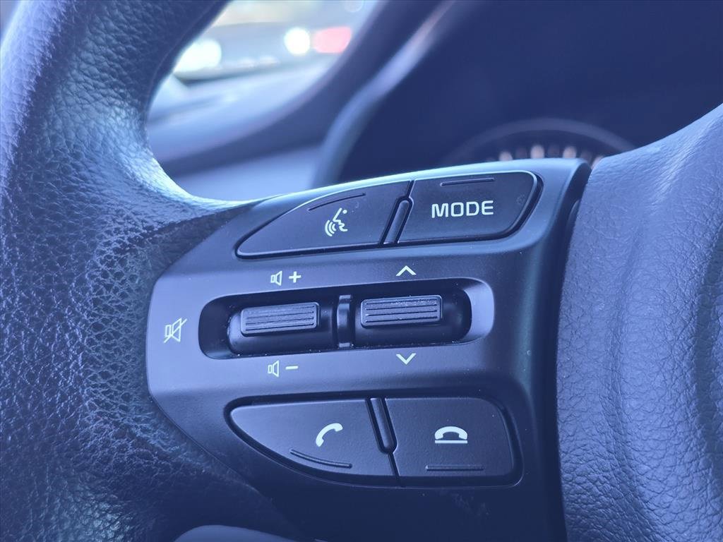 Used 2022 Kia Rio S w/ Technology Package image 19