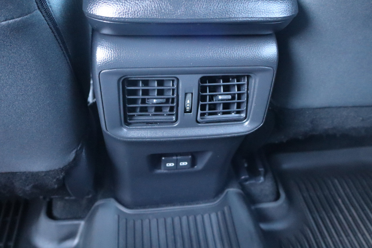 Used 2022 Toyota RAV4 XLE image 21