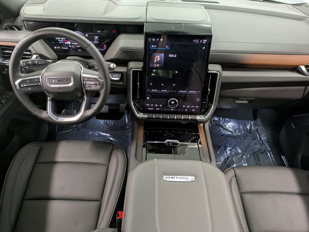 Used 2026 GMC Yukon XL Denali w/ Sun & Power Step Package AWD/4WD image 23
