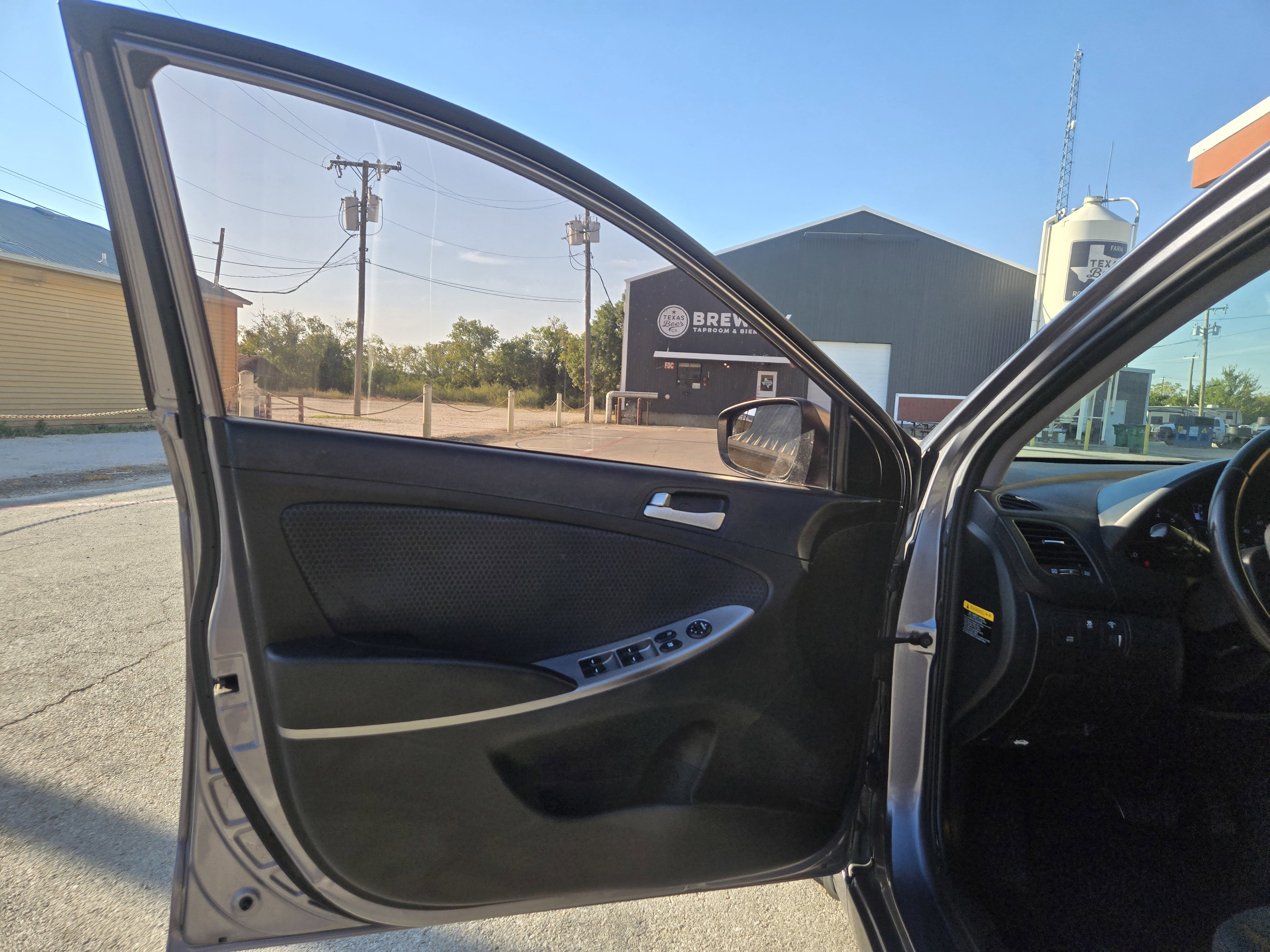 Used 2015 Hyundai Accent Sport image 4