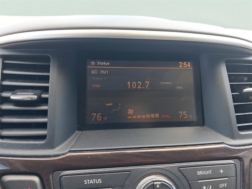 Used 2013 Nissan Pathfinder SL w/ Cargo Pkg image 24