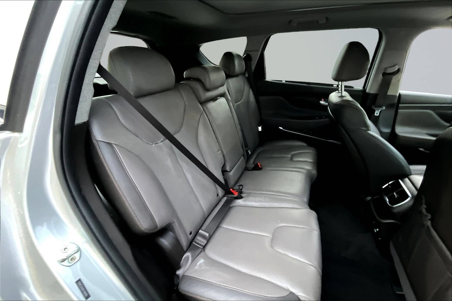 Used 2020 Hyundai Santa Fe Limited FWD image 25