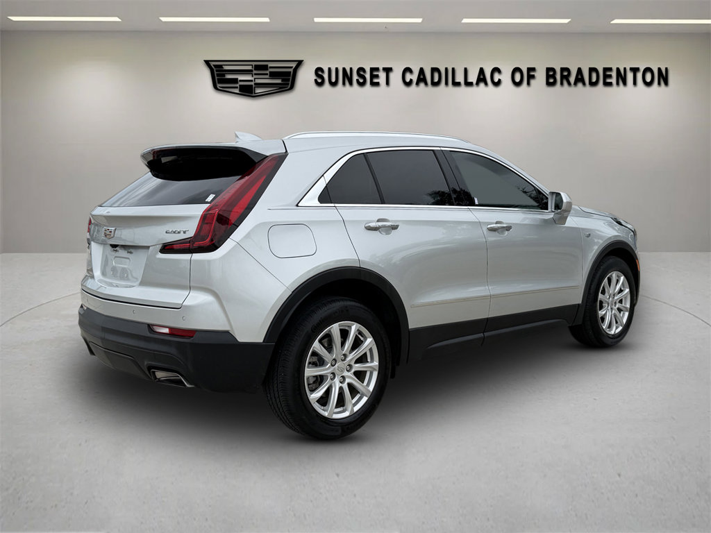 Used 2019 Cadillac XT4 Luxury FWD image 3