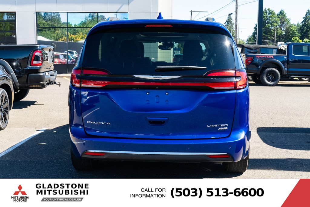 Used 2021 Chrysler Pacifica Limited AWD/4WD image 6