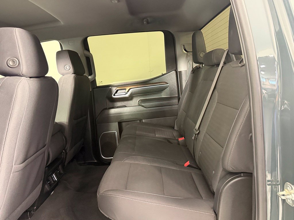 Used 2025 Chevrolet Silverado 1500 LT RWD image 17