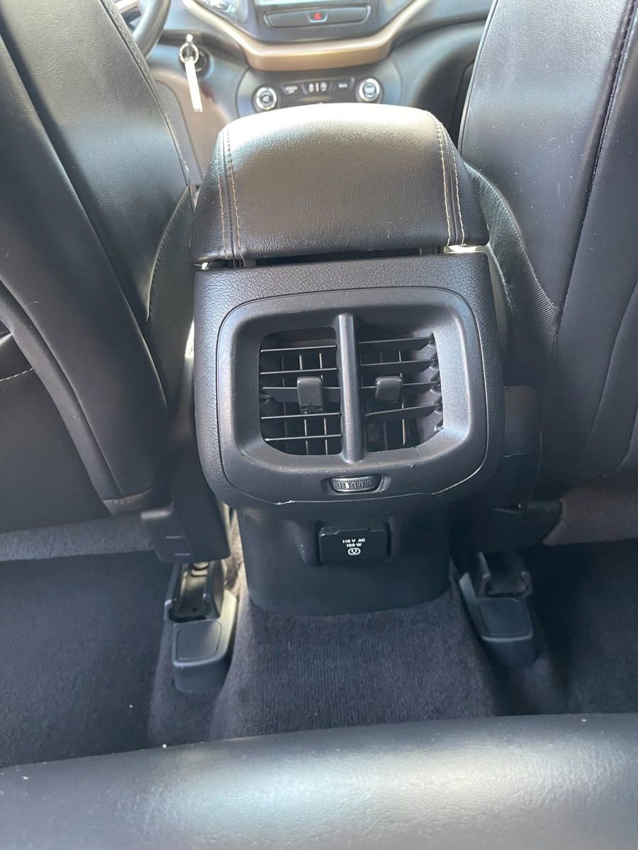 Used 2017 Jeep Cherokee Latitude w/ True North Edition image 21