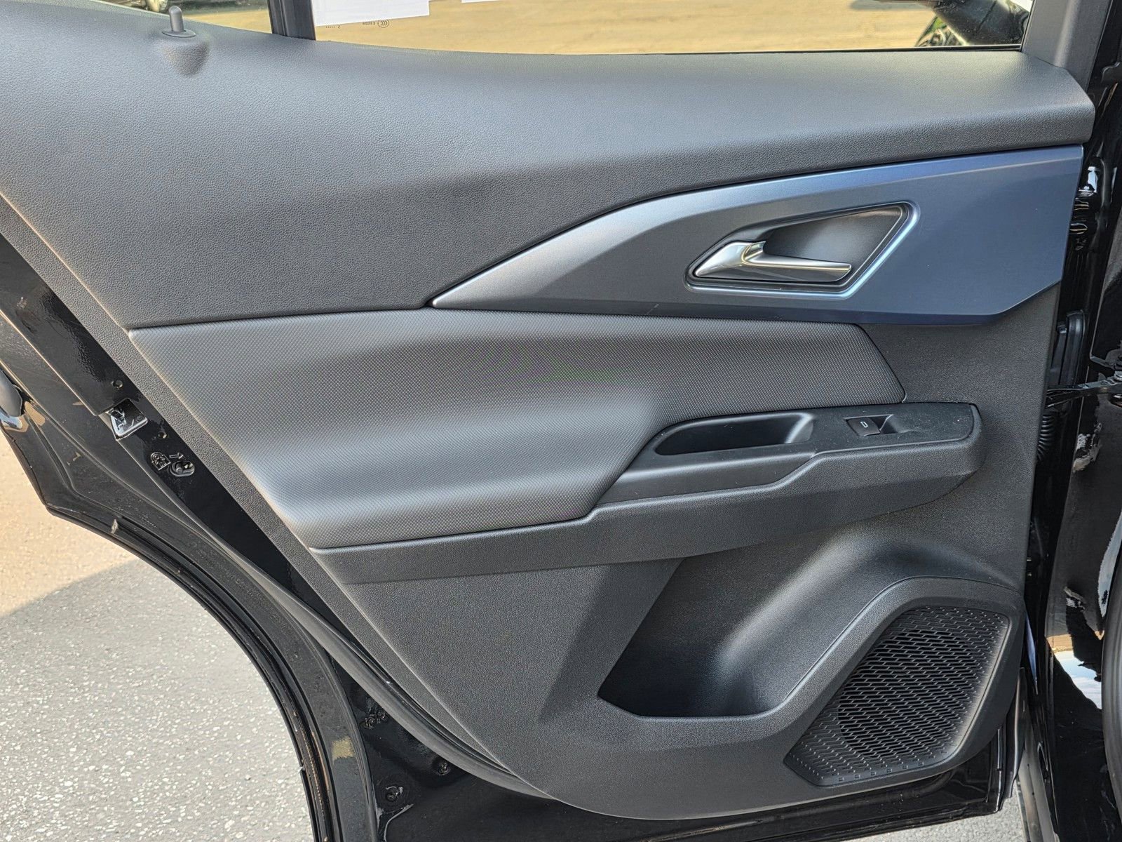 New 2026 Chevrolet Equinox EV LT image 13