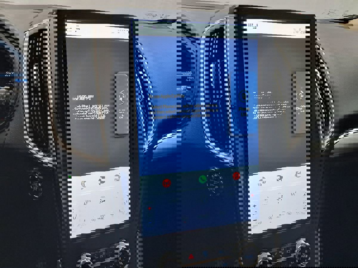 Used 2022 Ford Edge SEL image 19