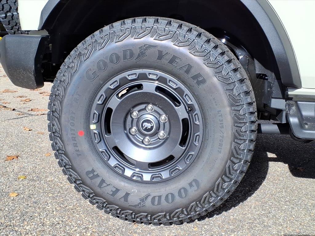 New 2025 Ford Bronco Outer Banks w/ Sasquatch Package image 7