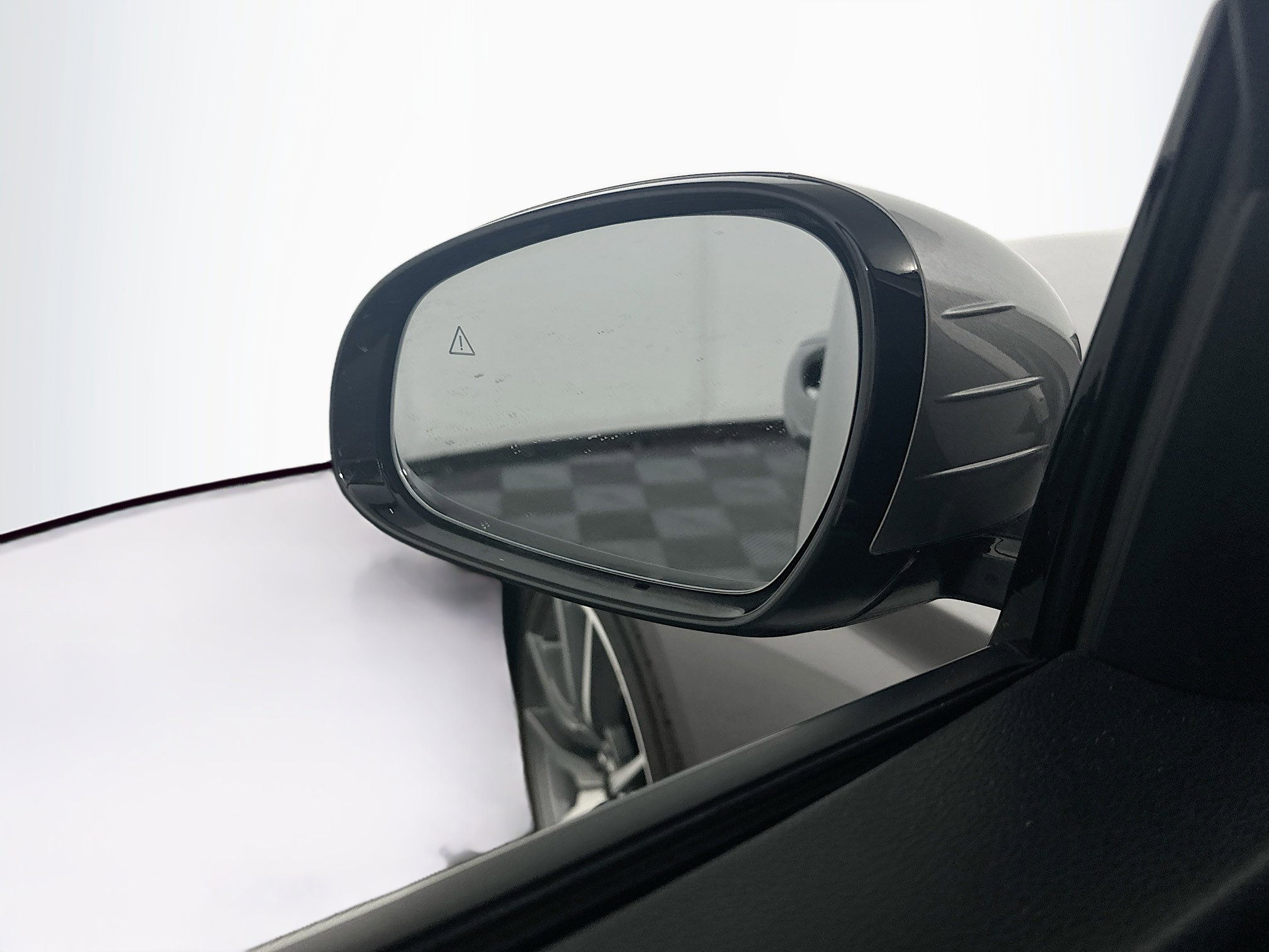 Used 2025 Genesis G70 2.5T RWD image 16