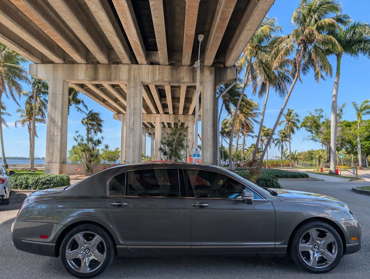 Used 2008 Bentley Flying Spur Flying Spur image 5