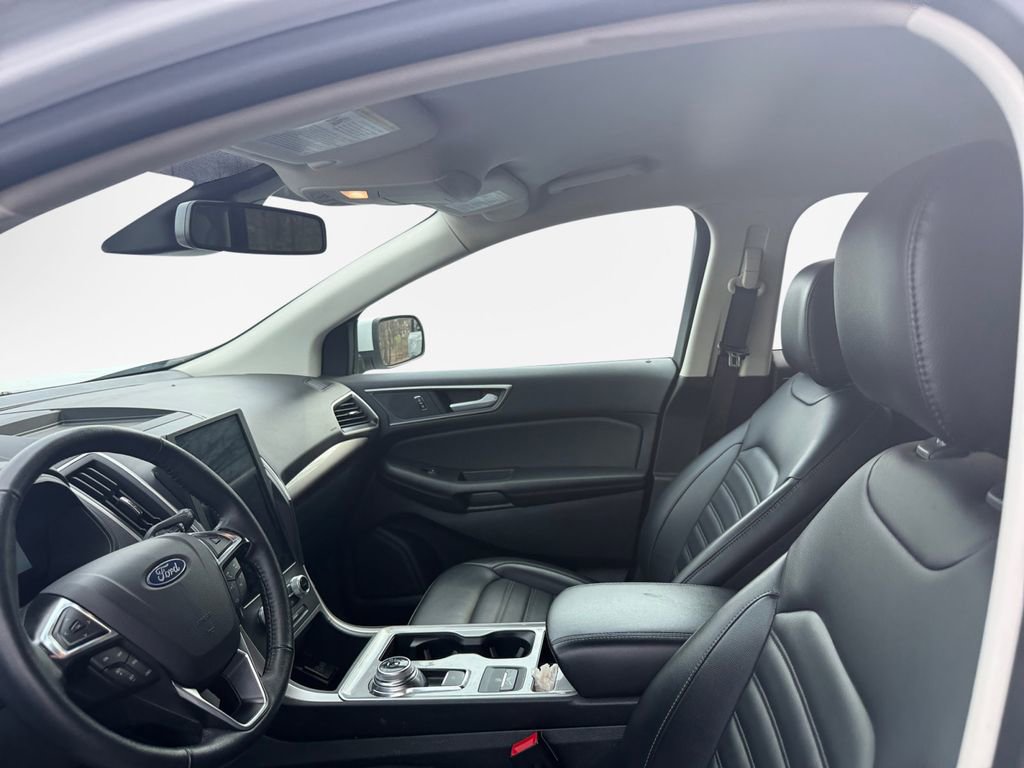 Used 2024 Ford Edge SEL image 10