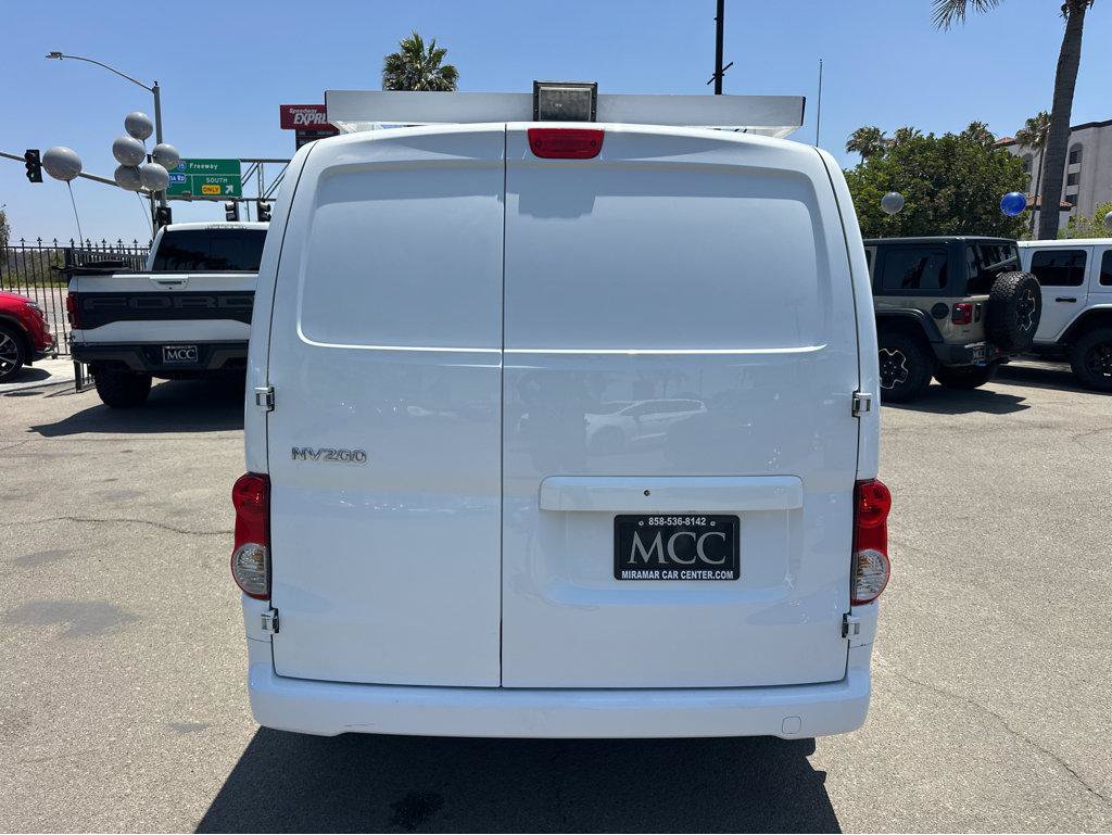 Used 2015 Nissan NV200 SV w/ Technology Package FWD image 12