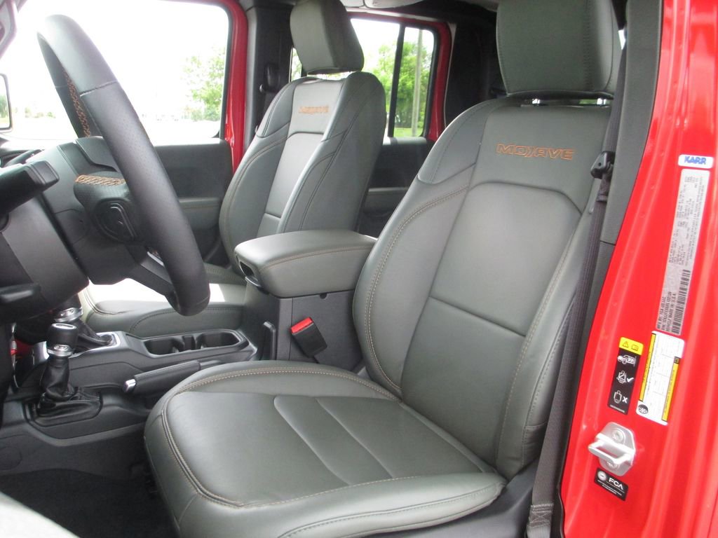 Used 2024 Jeep Gladiator Mojave AWD/4WD image 20