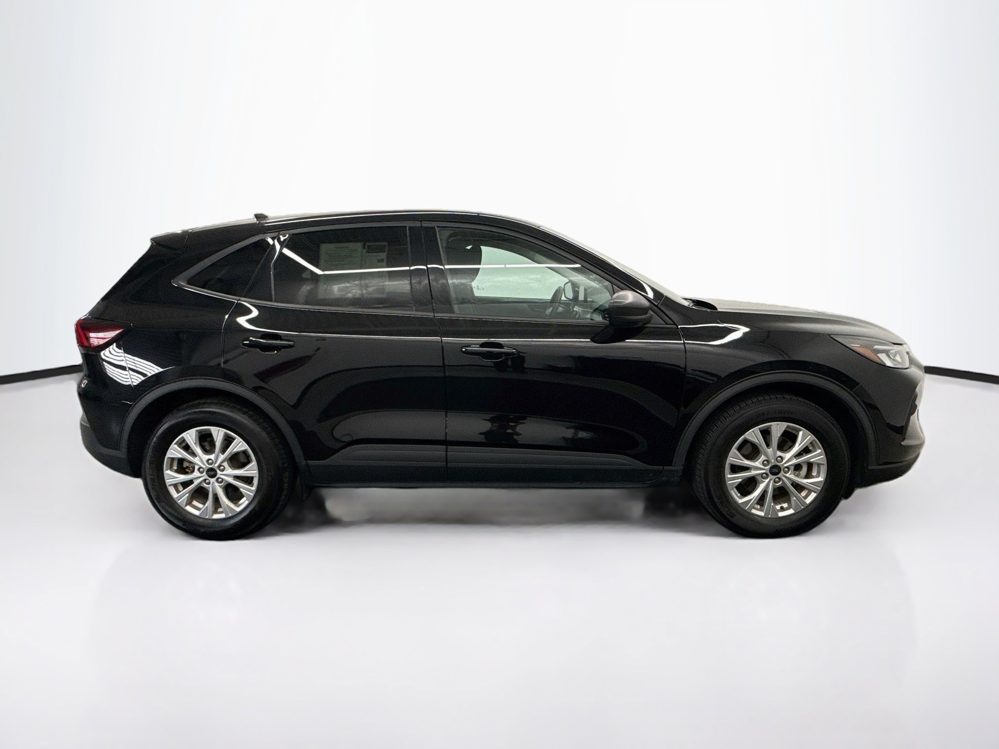 Used 2025 Ford Escape Active FWD image 10