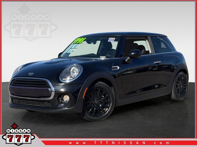 Used 2019 MINI Cooper 2-Door Hardtop image 1