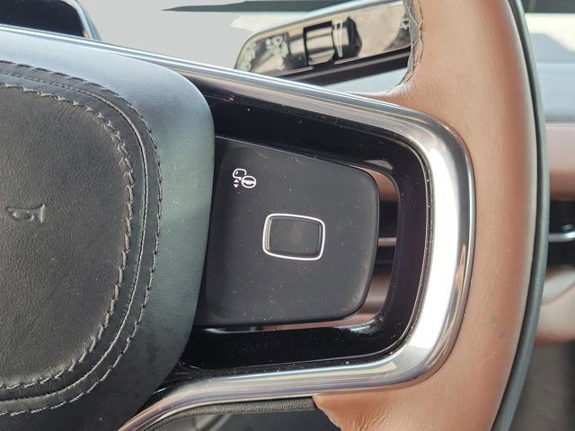 Used 2025 Lincoln Navigator Reserve image 24