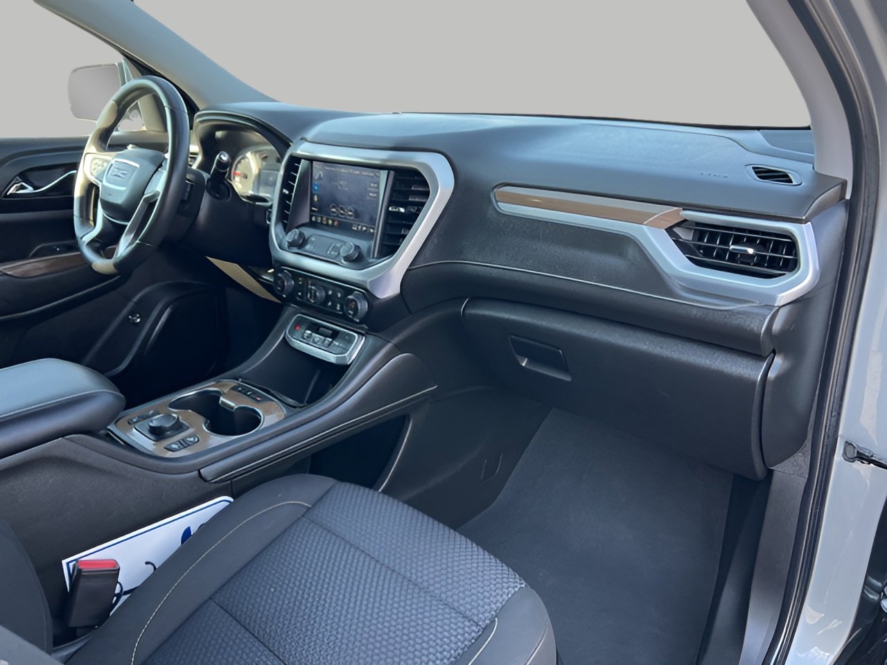 Used 2023 GMC Acadia SLE w/ Driver Convenience Package image 37