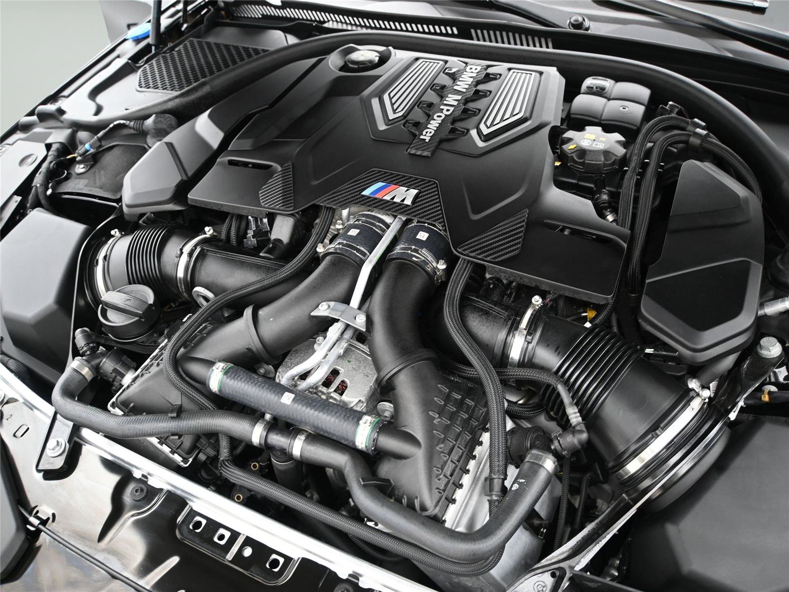 Used 2025 BMW M8 Competition AWD/4WD image 27