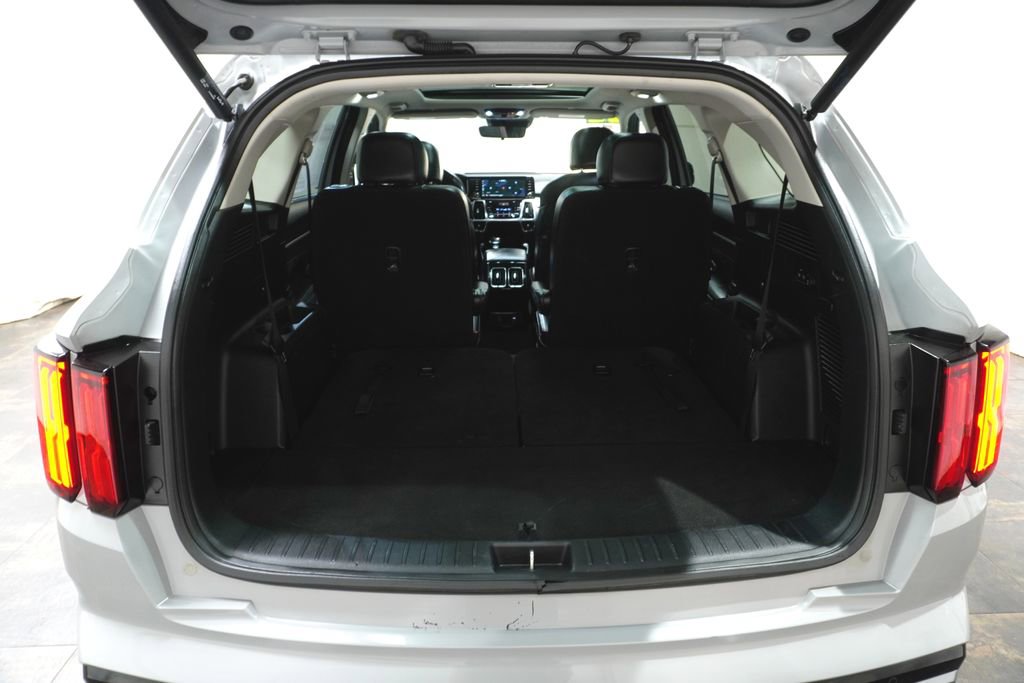 Used 2022 Kia Sorento SX image 6