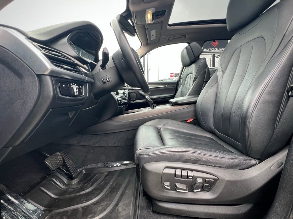 Used 2014 BMW X5 xDrive50i AWD/4WD image 16