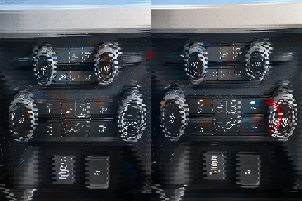 New 2026 Ford F350 XL w/ XL Chrome Package image 19