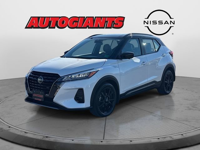 Used 2023 Nissan Kicks SR w/ SR Premium Package image 6