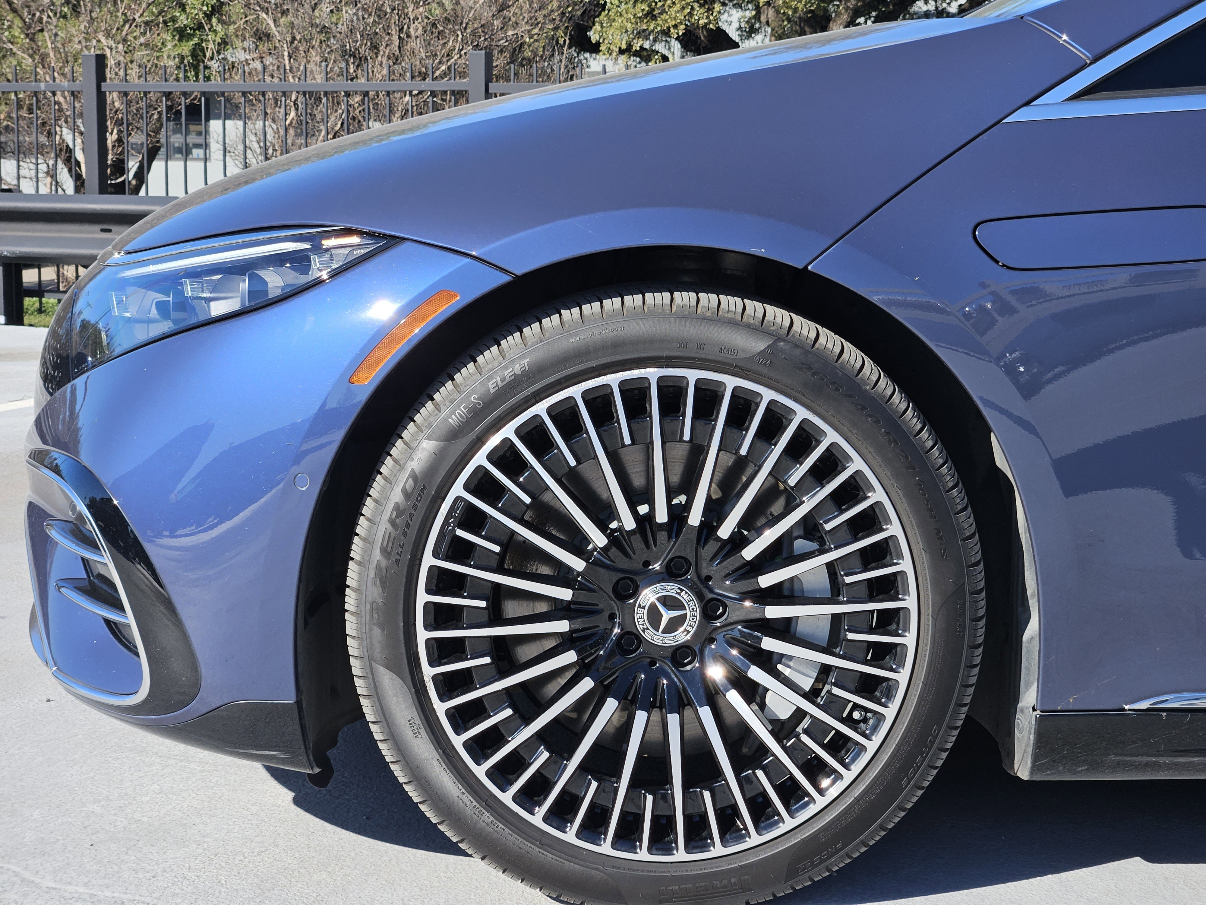 Certified 2023 Mercedes-Benz EQS 580 580 image 11