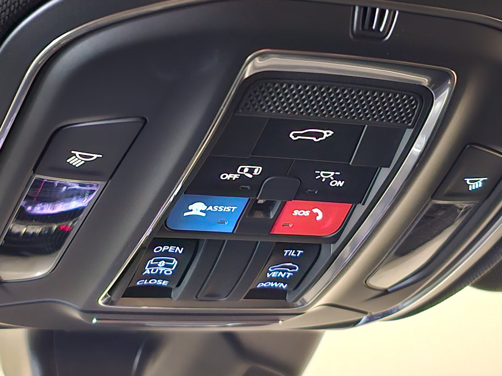 New 2027 Jeep Grand Cherokee Laredo X AWD/4WD image 17