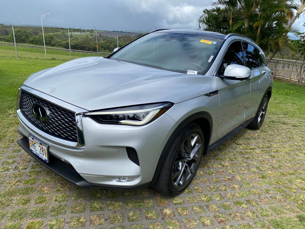 Used 2019 INFINITI QX50 Essential w/ Sensory Package FWD image 3
