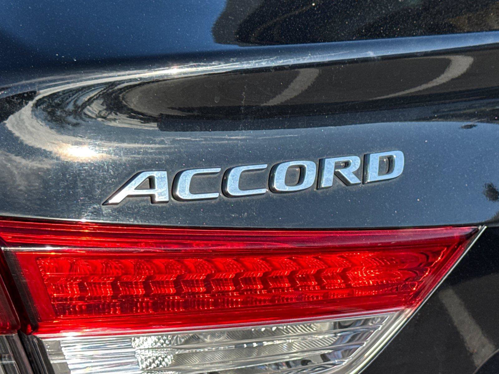 Used 2019 Honda Accord LX image 10