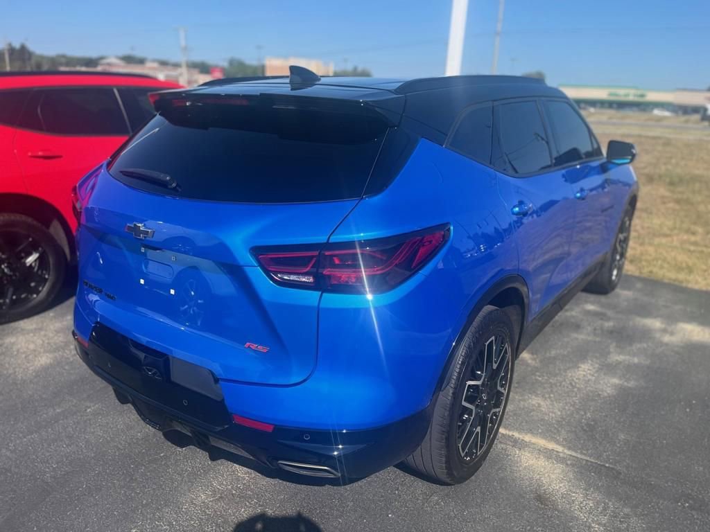 Used 2024 Chevrolet Blazer RS w/ Driver Confidence II Package image 4