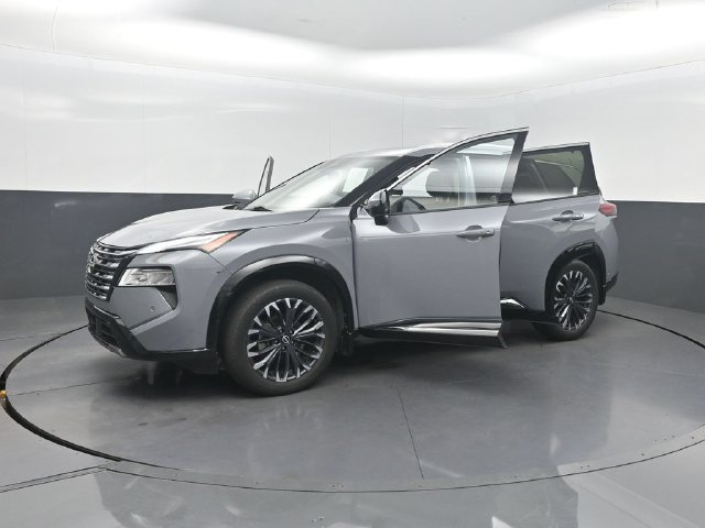 Used 2024 Nissan Rogue Platinum FWD image 30