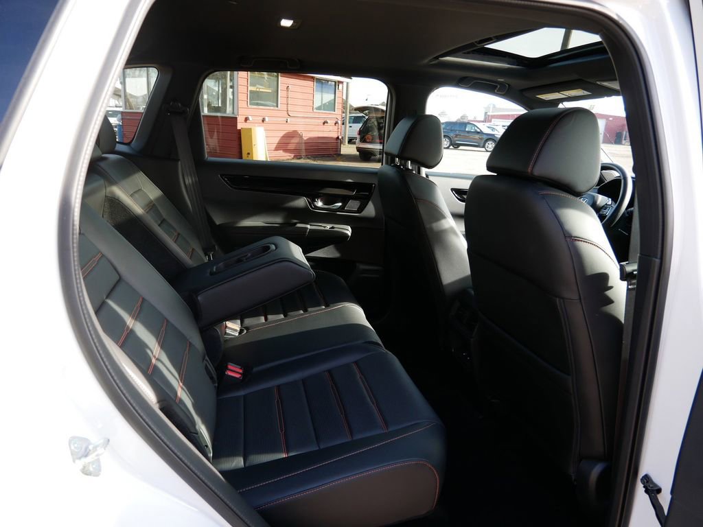 Used 2025 Honda CR-V Sport Touring image 9