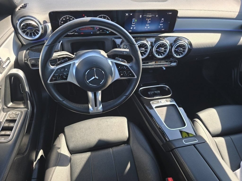 Used 2025 Mercedes-Benz CLA 250 4MATIC image 25