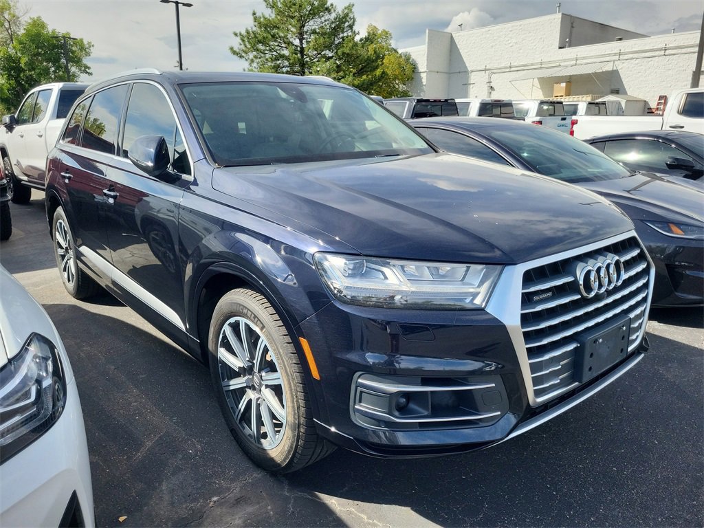 Used 2017 Audi Q7 3.0T Prestige w/ Prestige Package image 3