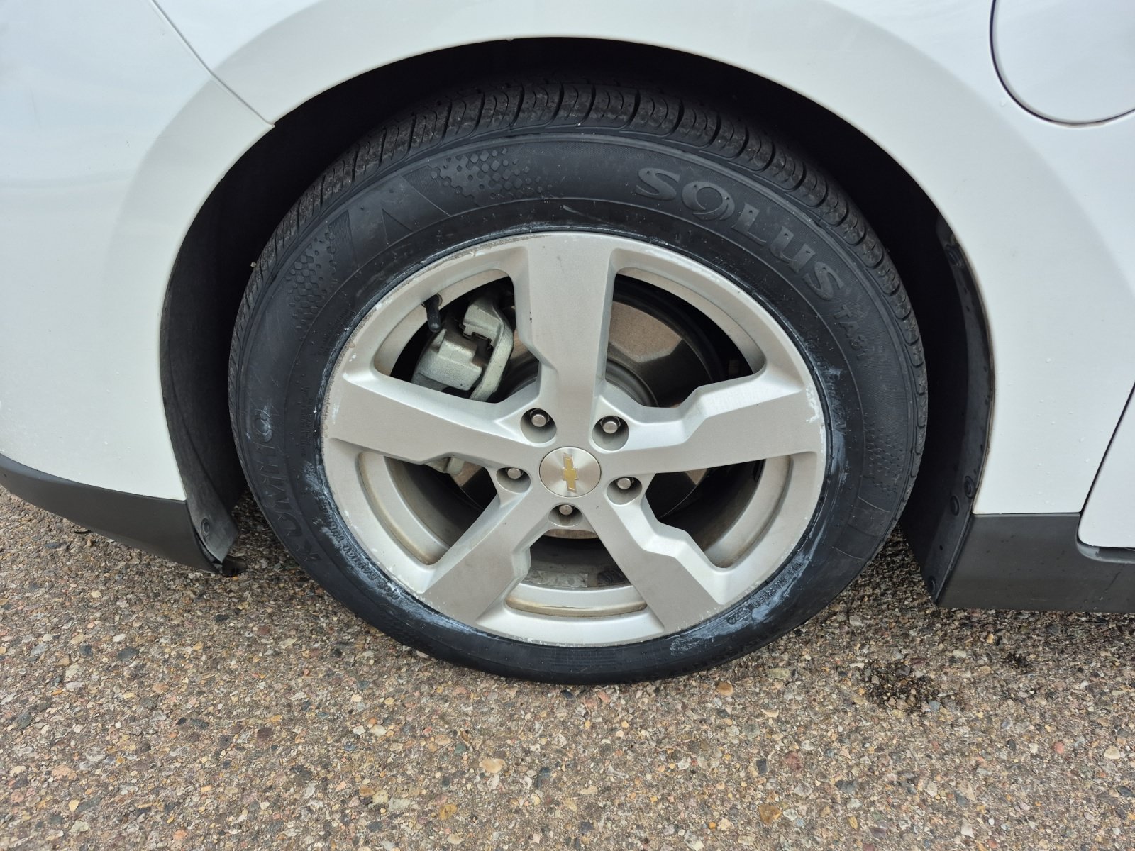 Used 2015 Chevrolet Volt FWD image 23