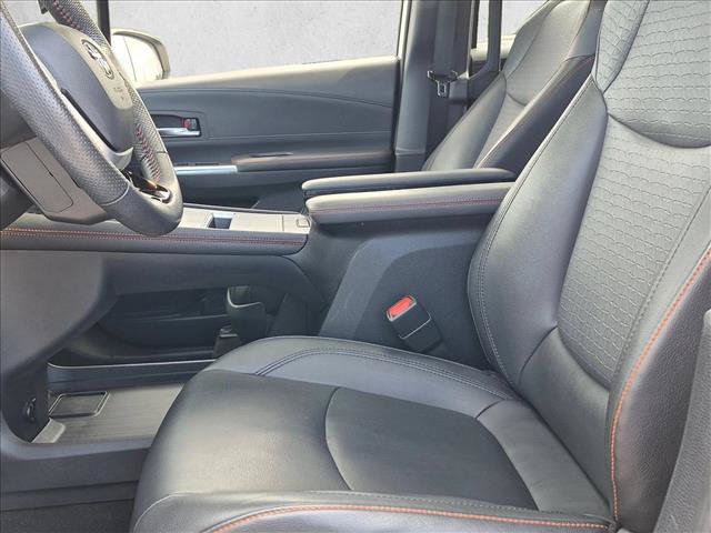Used 2022 Toyota Sienna XSE FWD image 16