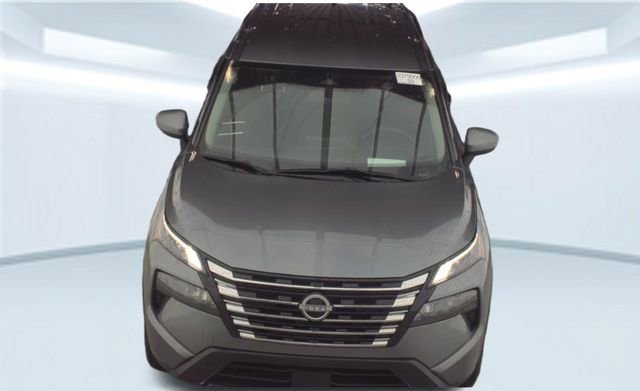 Used 2024 Nissan Rogue SV FWD image 2
