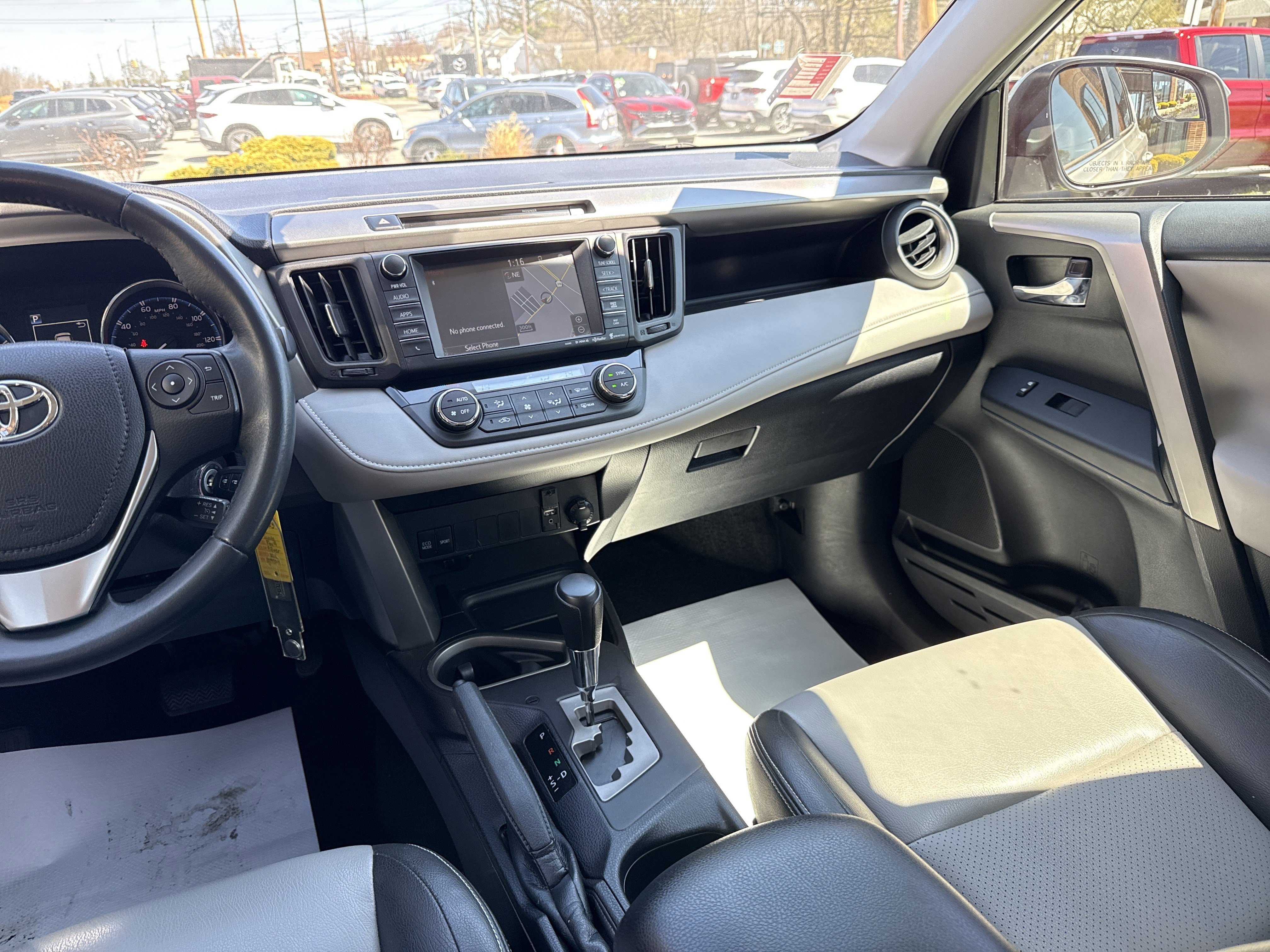 Used 2016 Toyota RAV4 XLE image 22