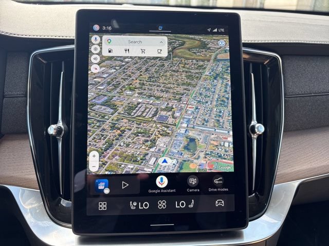Used 2025 Volvo XC90 B6 Plus AWD/4WD image 24
