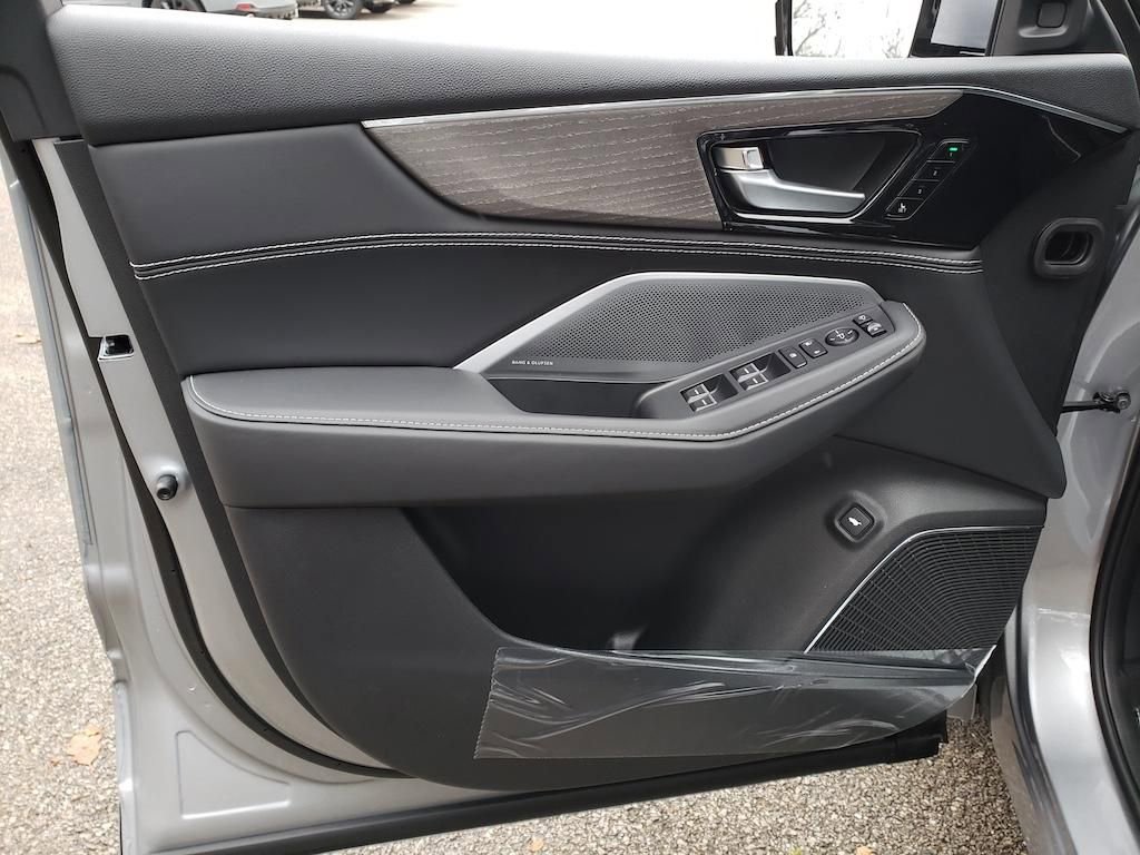 New 2026 Acura MDX w/ Advance Package image 9